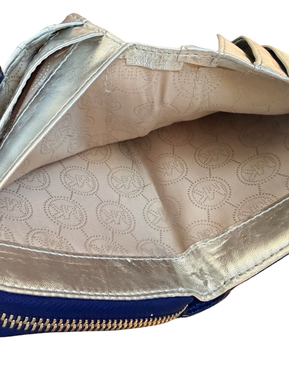 Michael Michael Kors Blue Metallic Silver Bi-Fold Wallet (W9) - Picture 3 of 5